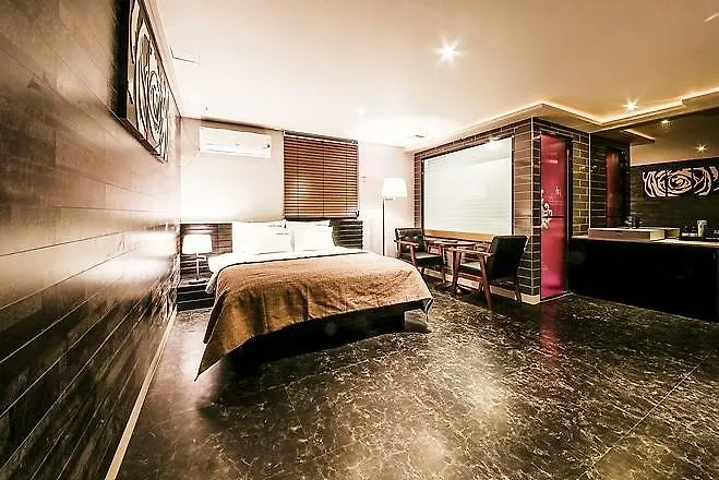 Venice Motel Yonghodong Pusan
