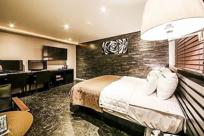 Venice Motel Yonghodong Pusan