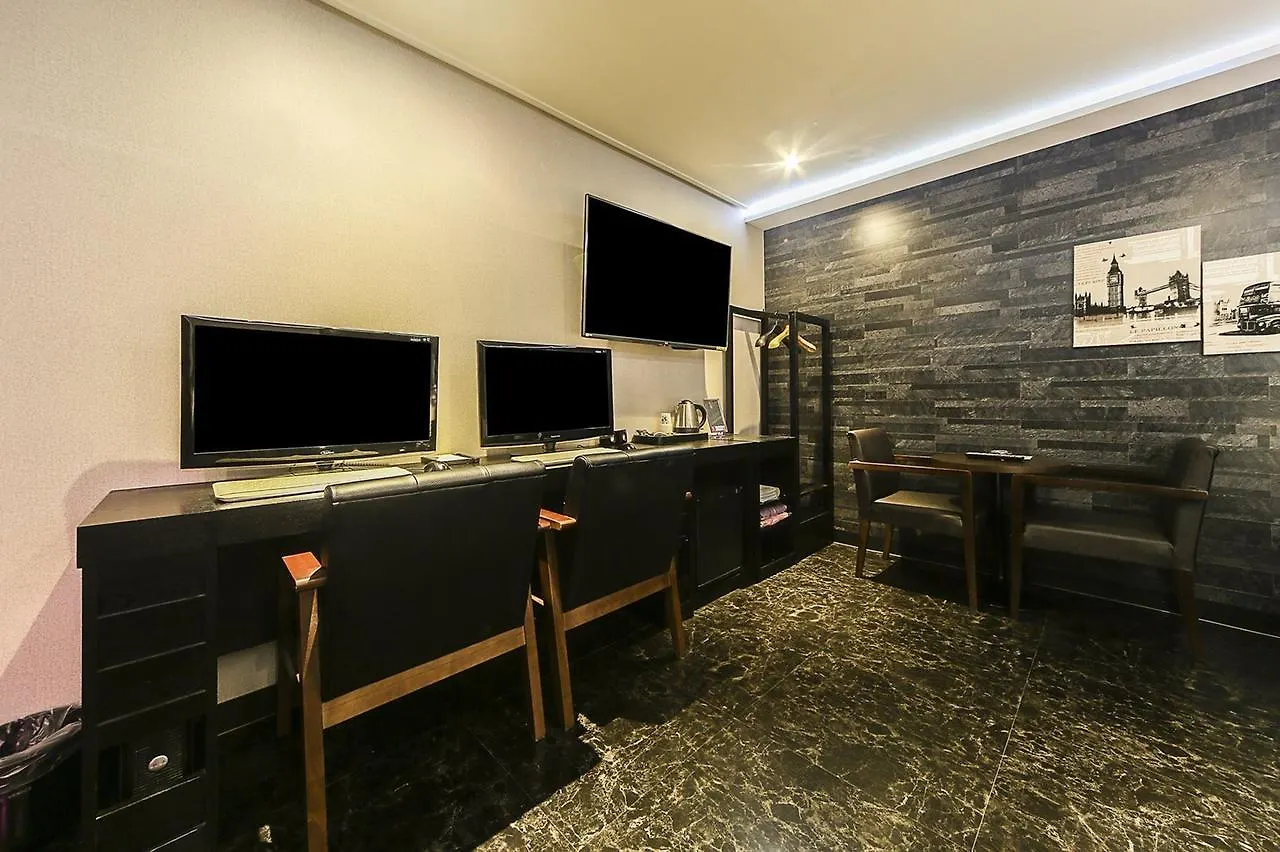 Venice Motel Yonghodong Pusan
