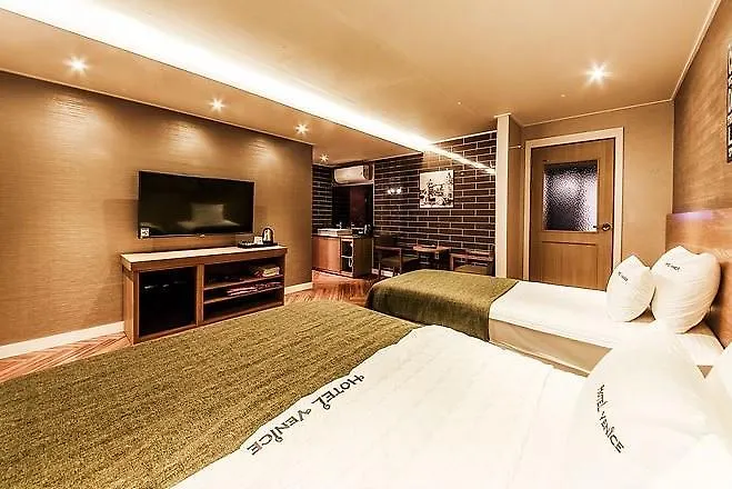 Venice Motel Yonghodong Pusan