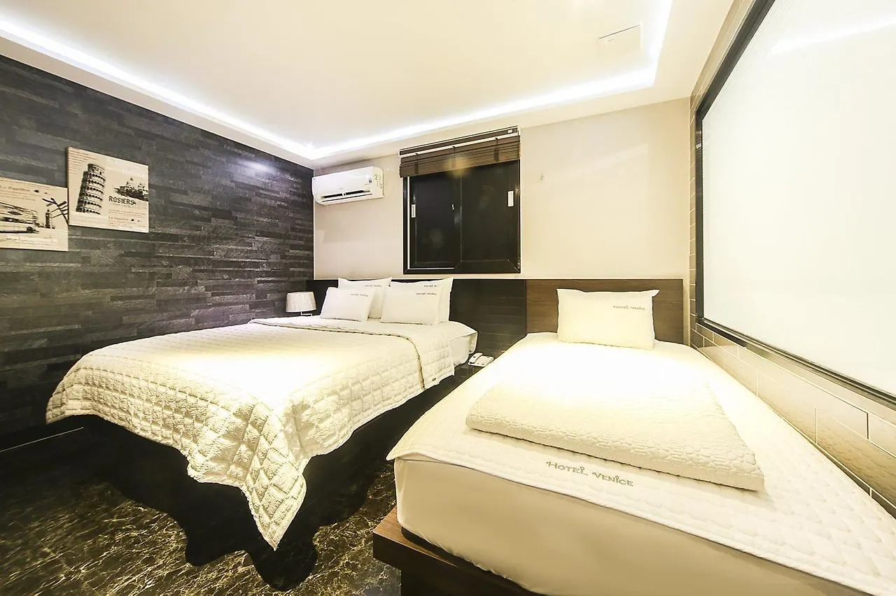 Venice Motel Yonghodong Pusan Jižní Korea