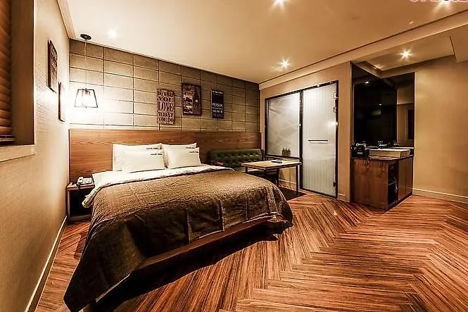 Venice Motel Yonghodong 부산광역시