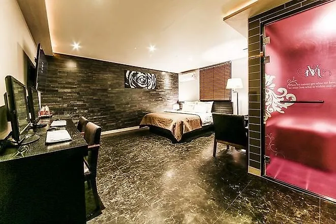 Venice Motel Yonghodong 부산광역시